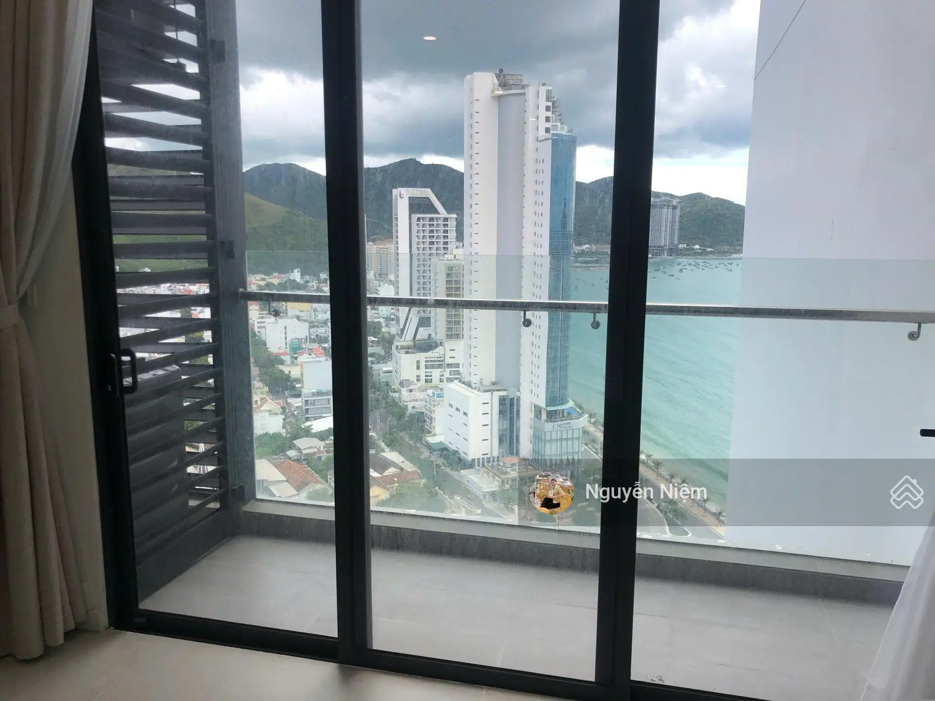Bán căn studio Scenia Bay Nha Trang DT 45m2 ban công hướng bến du thuyền đầy đủ tiện ích giá 1.9ty