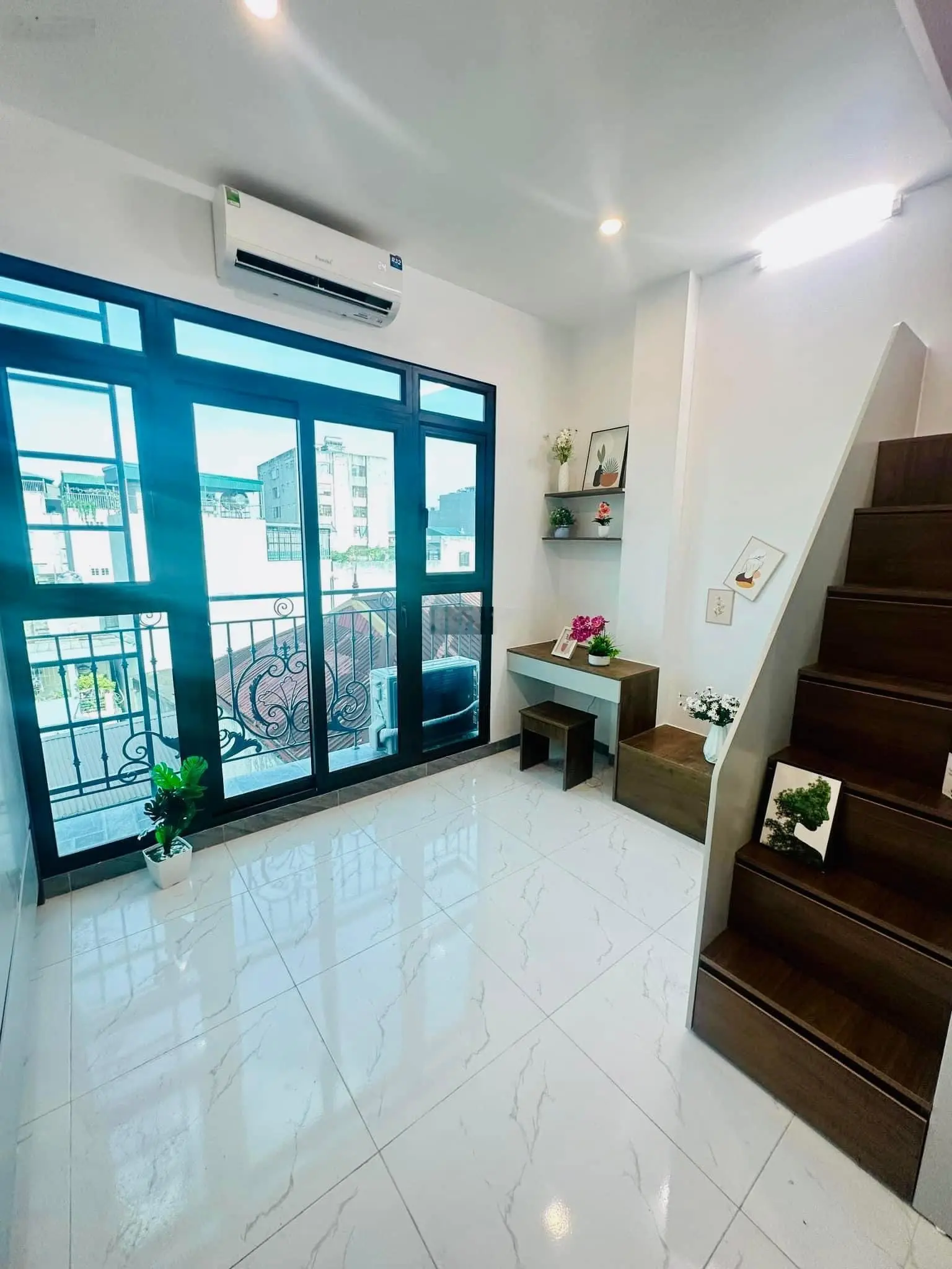 Siêu phẩm! Nhà Dòng Tiền 75m2, 6 Tầng, 18 phòng full nội thất, Thang máy, Gần Phố. Chỉ 16.5 Tỷ