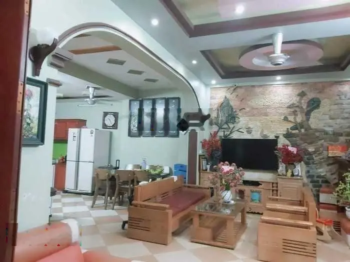Bán nhà vũ Ngọc phan láng hạ. Dt 100mx5 tầng. Giá 13 tỷ