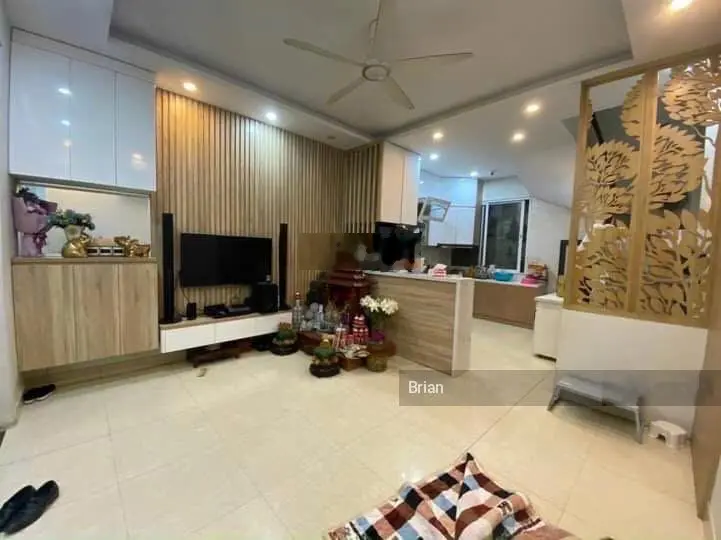 Chính chủ bán nhà khu vực Trần Khát Chân DT 37m2, MT 4.8m, 5 tầng, cách phố 25m