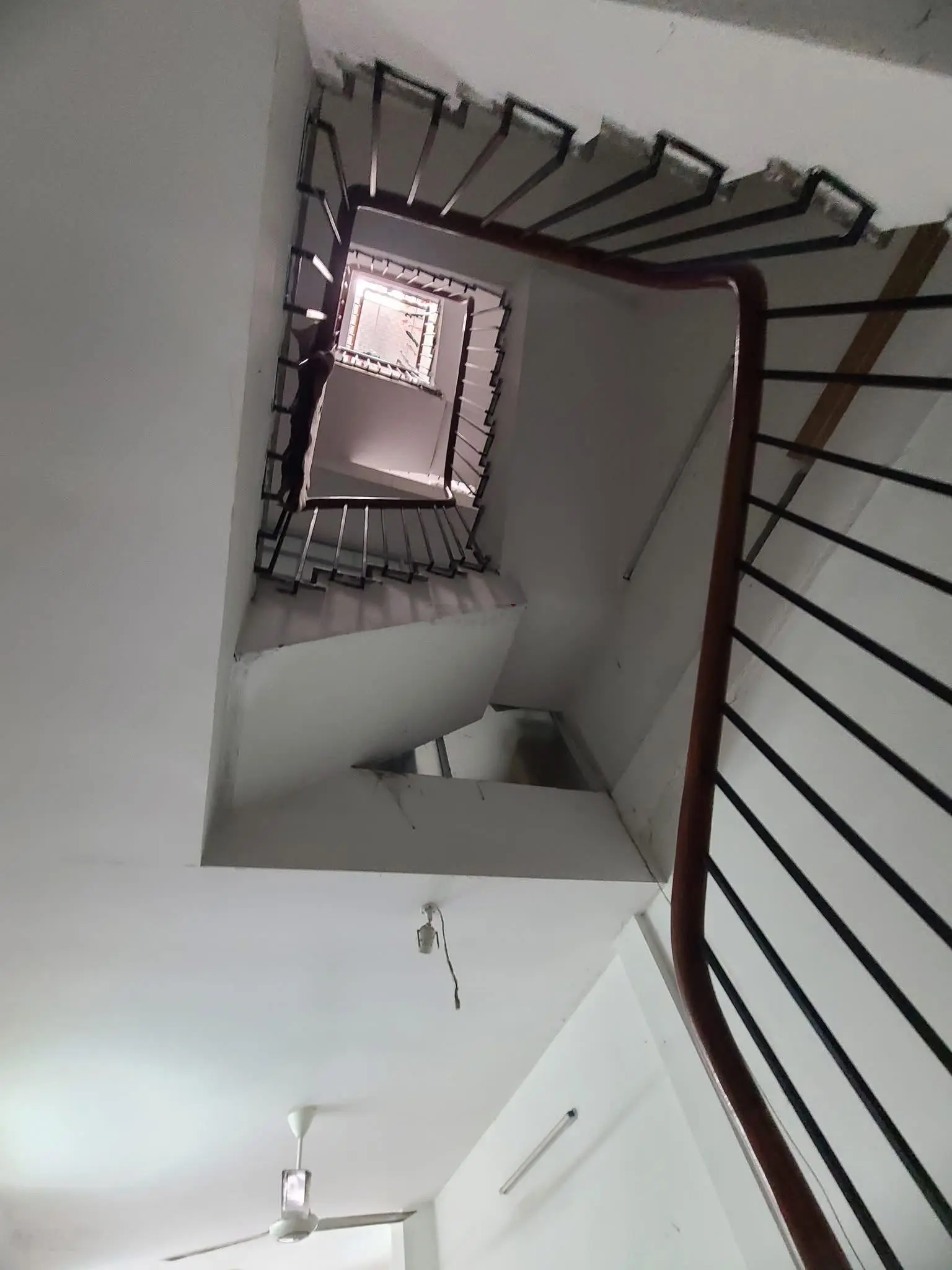 Nhà bán Mặt Phố vĩnh hồ Đống Đa.40m x 4T. Mt.3.4m. Giá = 16.5 Tỷ