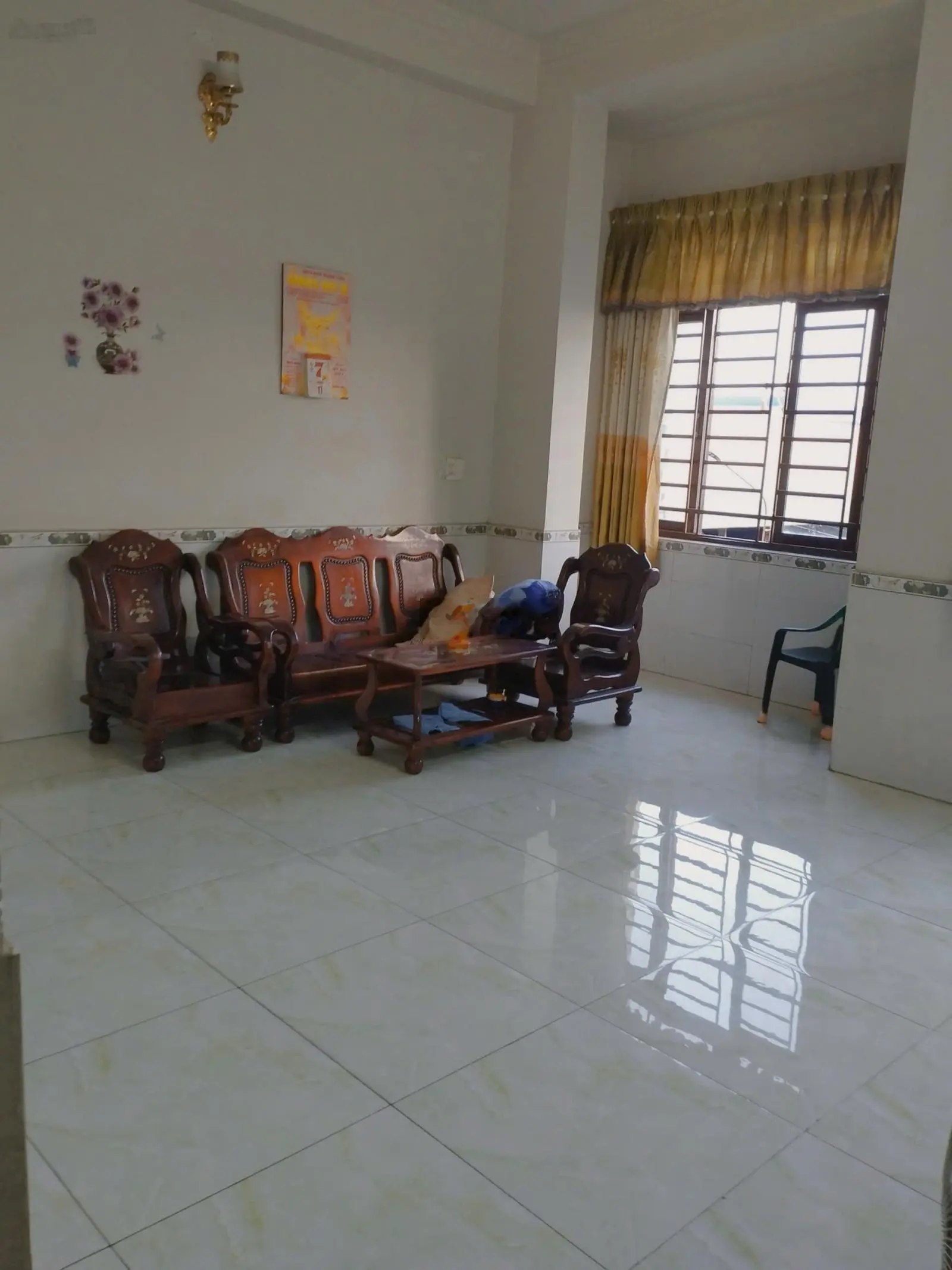 Cần bán nhà mặt tiền kinh doanh 1 trệt 3 lầu khu dân cư đông tp dĩ an diện tích: 100m