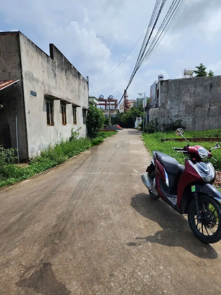 Cần bán gấp lô đất thổ MT betong xe tải DT Lớn ngay Mỹ Hạnh Nam