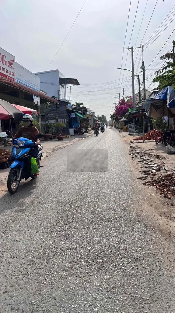 Đất mặt tiền