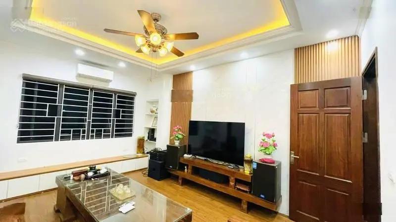 15,6 tỷ, khương đình, 61 m2 x 6 tầng, 8 ngủ, thang máy, ô tô tránh