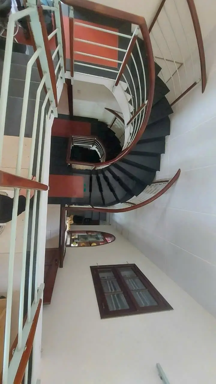 Giá chỉ 7,5 tỷ Bán Gấp nhà Góc 2MT đường 12m khu A Làng Đại Học Phước kiểng Nhà Bè. DT 5x15M. 293M2