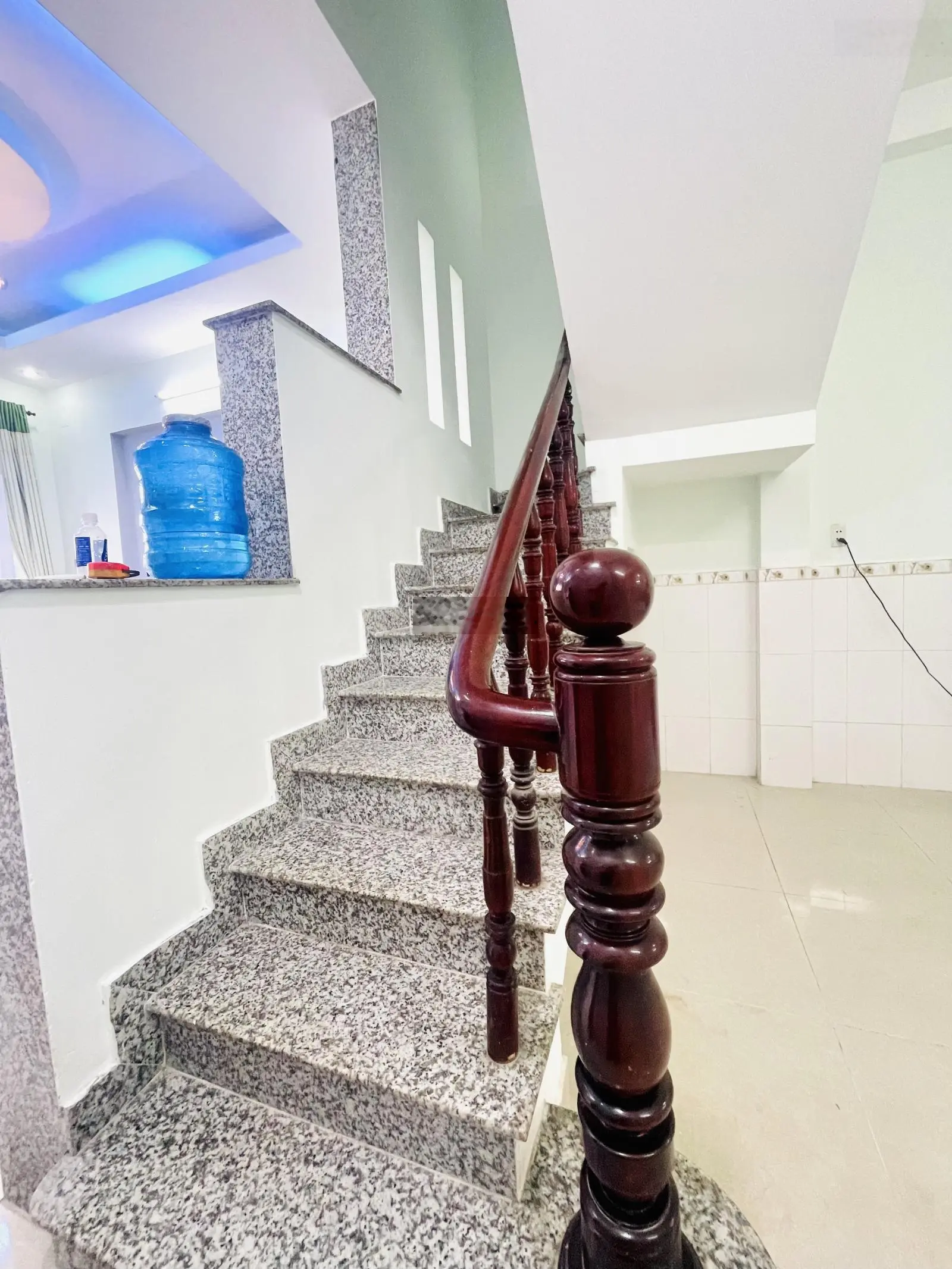 Bán nhà 3 tầng, 60m2, 4,55 tỷ ngay UBND Phường Long Trường, Quận 9, TP.HCM