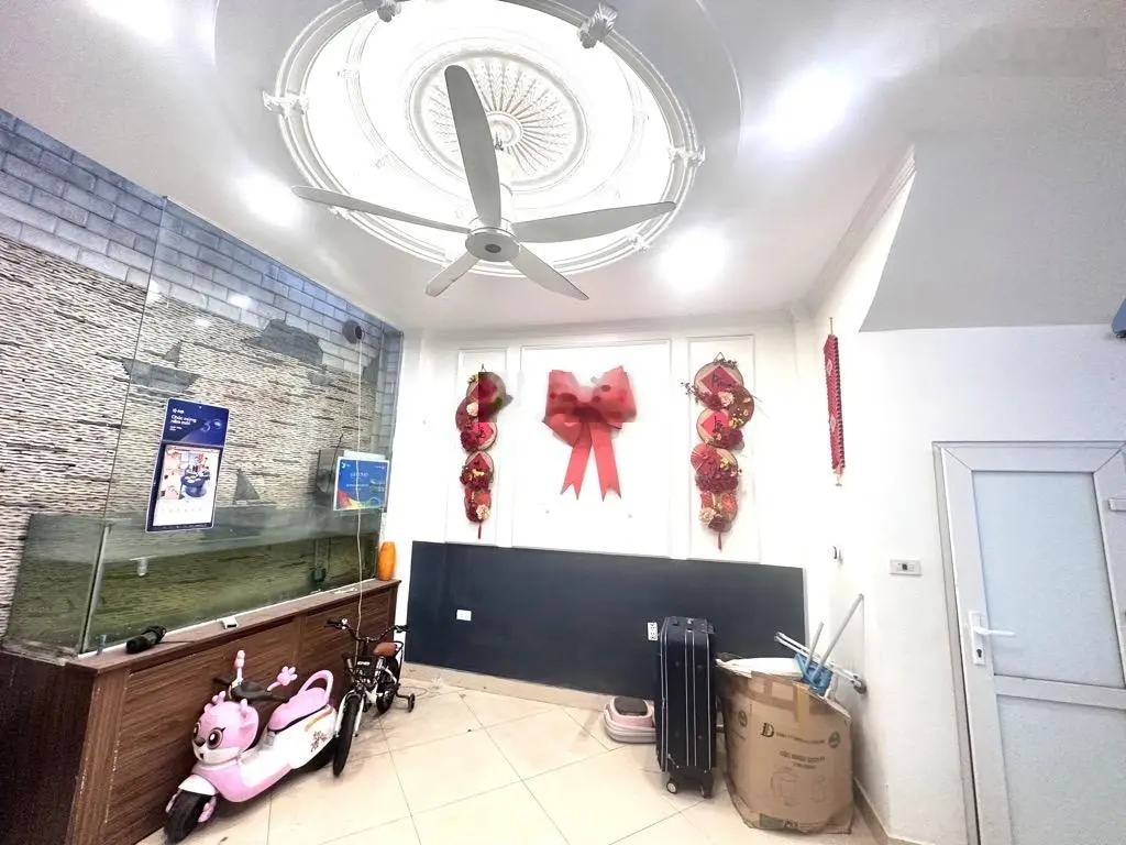 Bán nhà riêng đường Phố Trạm 7 tỷ vnd 42m2 3PN 4PT tại Long Biên