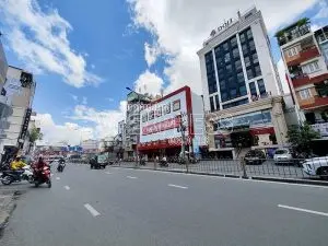 Đoạn sầm uất! MT Hậu Giang, P.12, Quận 6, 7.5x25m, 2 Tầng - HĐT: 90 triệu/tháng, giá 32 tỷ