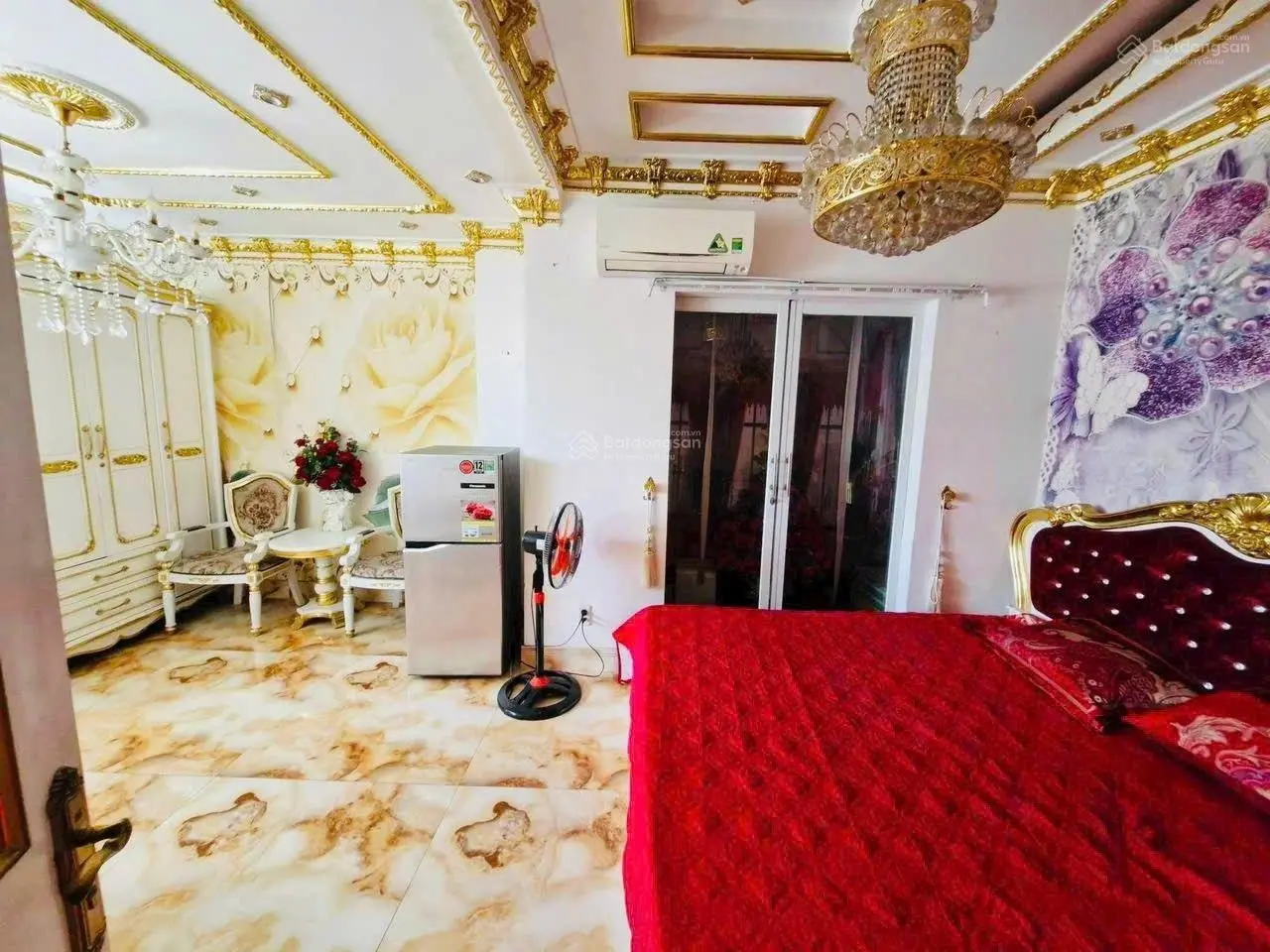 Siêu phẩm Q. 7. 5 tầng dát vàng hoàng gia. 65m2. 8PN, 8WC, spa, karaoke. SHR. Chỉ 9tỷ1