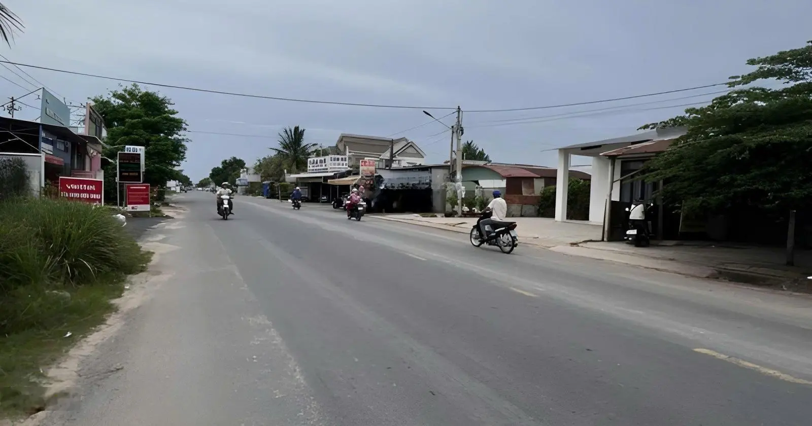 Ngộp lãi ngân hàng: Mặt tiền đường QL rộng 30m rất sầm uất - 760tr - Trung tâm Châu Thành-Tây Ninh
