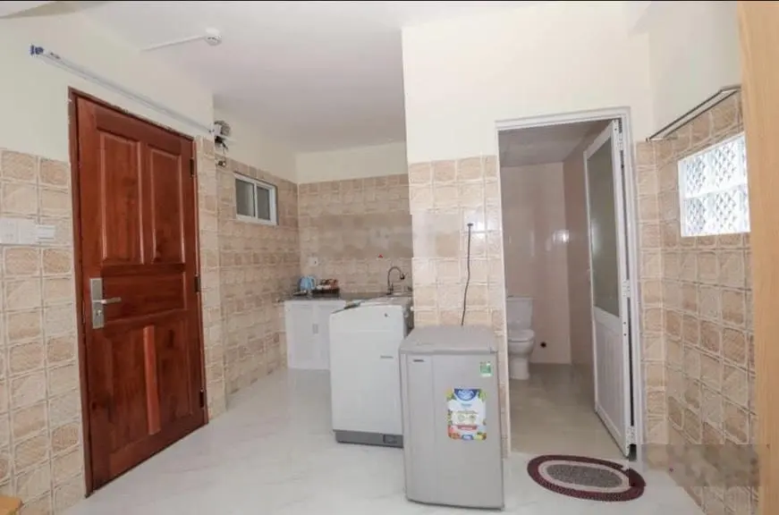 Bán khách sạn 6 tầng Vĩnh Hải Nha Trang cách biển 500m/ LH 0987845639 e Huyền Nha Trang
