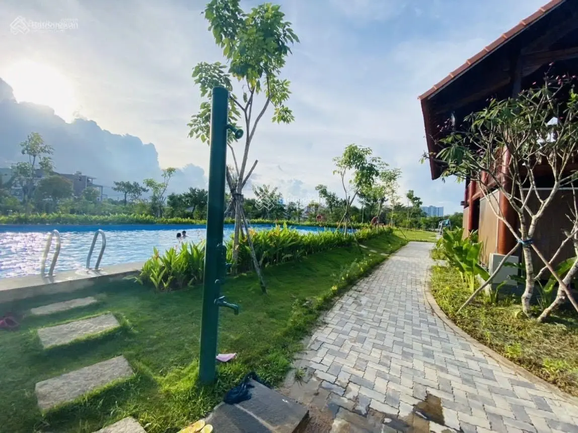 Bán nhà phố trệt 2 lầu 90m2 Dragon Village, đã có sổ hồng giá chỉ 5.x tỷ, LH 0938.030.490