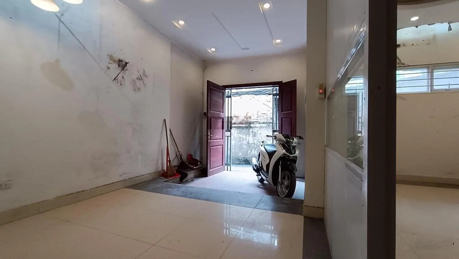 Kính mời! Hào Nam, nhà rộng thoáng, ở hay đầu tư giữ tiền đều thích hợp. 62m*5T