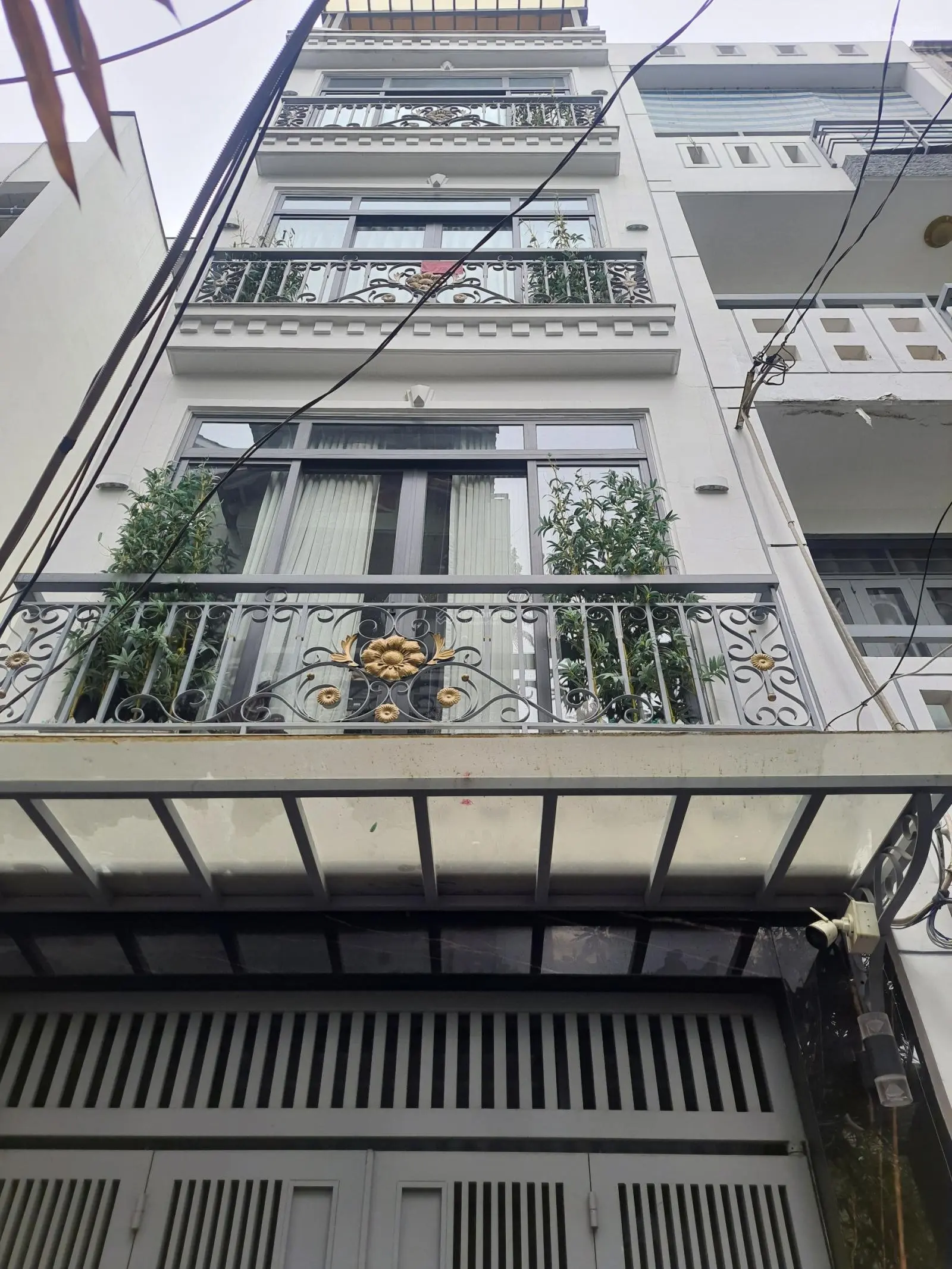 4x14m, 4 lầu, Nhà đẹp hxh 5m Nguyễn Thượng Hiền, gần chợ Cây Quéo, Giá 13.2 tỷ