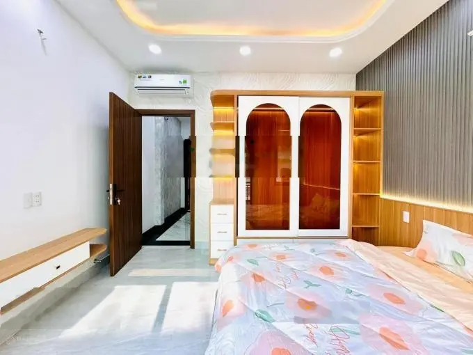 Bán Nhà 3 Tầng Gần Sông Sài Gòn, Sát GigaMall Thủ Đức Hẻm Ô Tô Đậu Cửa, Giá 2Tỷ 250 /DT 61m2