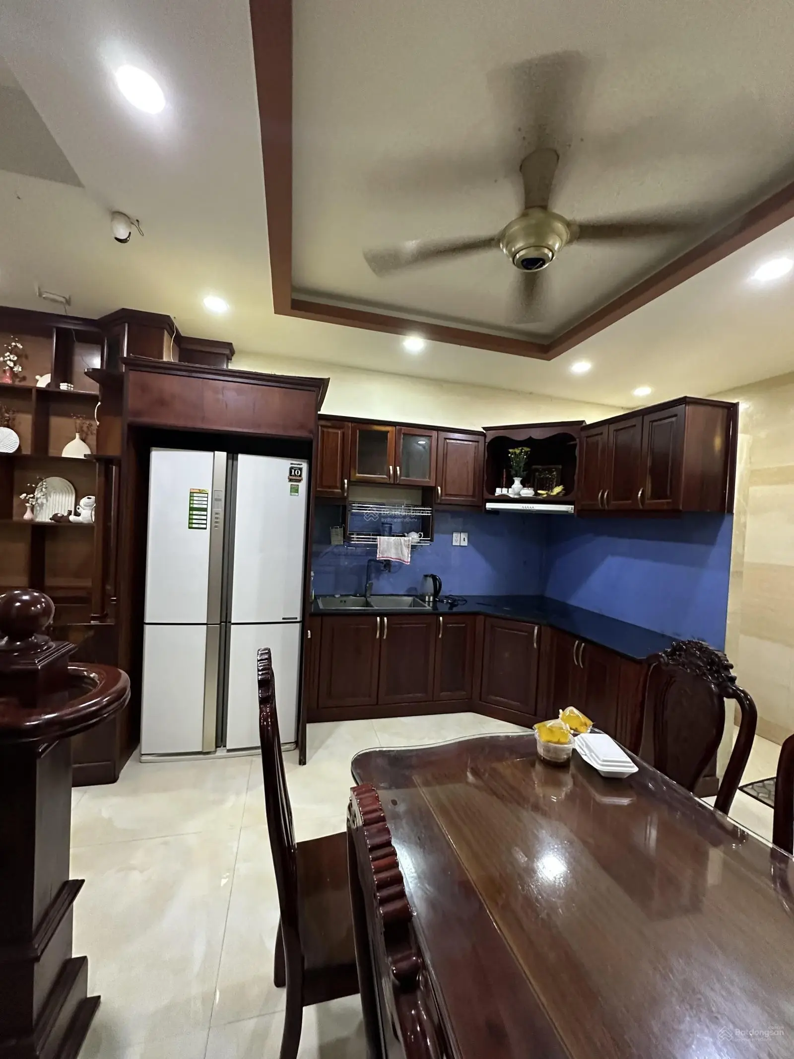 Bán nhà 1 trệt 2 lầu tum, 4PN, 5WC, sân thượng, tặng full nội thất, giá 6,98tỷ.Lh 0389 979-909