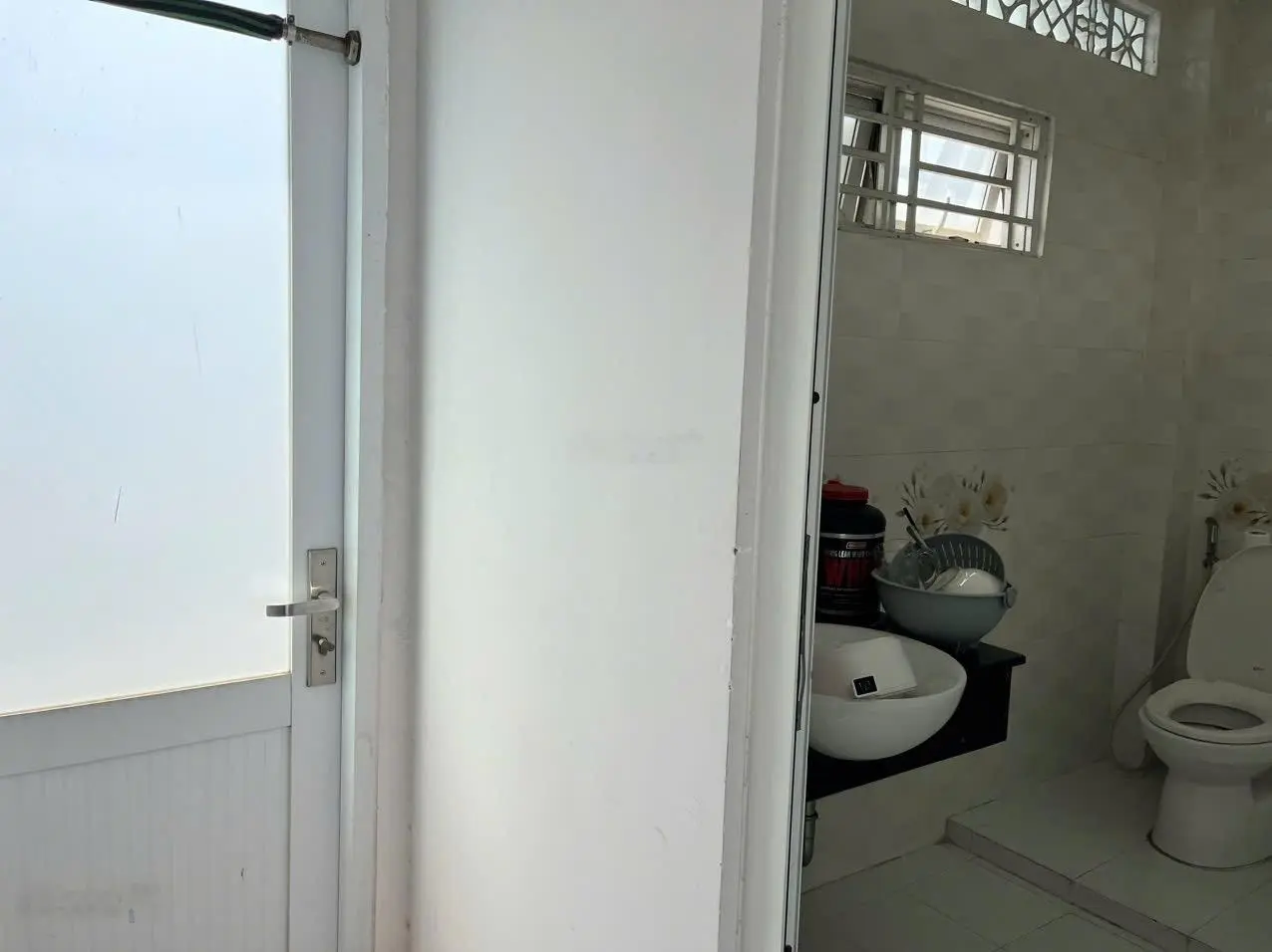 Bán nhà 3 lầu HXH đường Trương Văn Thành - Hiệp Phú.