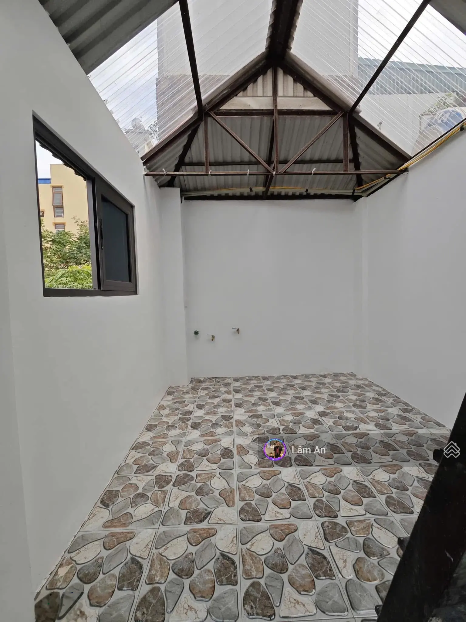 Bán nhà tại Cầu Giấy - 20m ra ô tô tránh - DT 35m2 - MT 3m - nhà 4 tầng 4pn - Giá 6,8 tỷ
