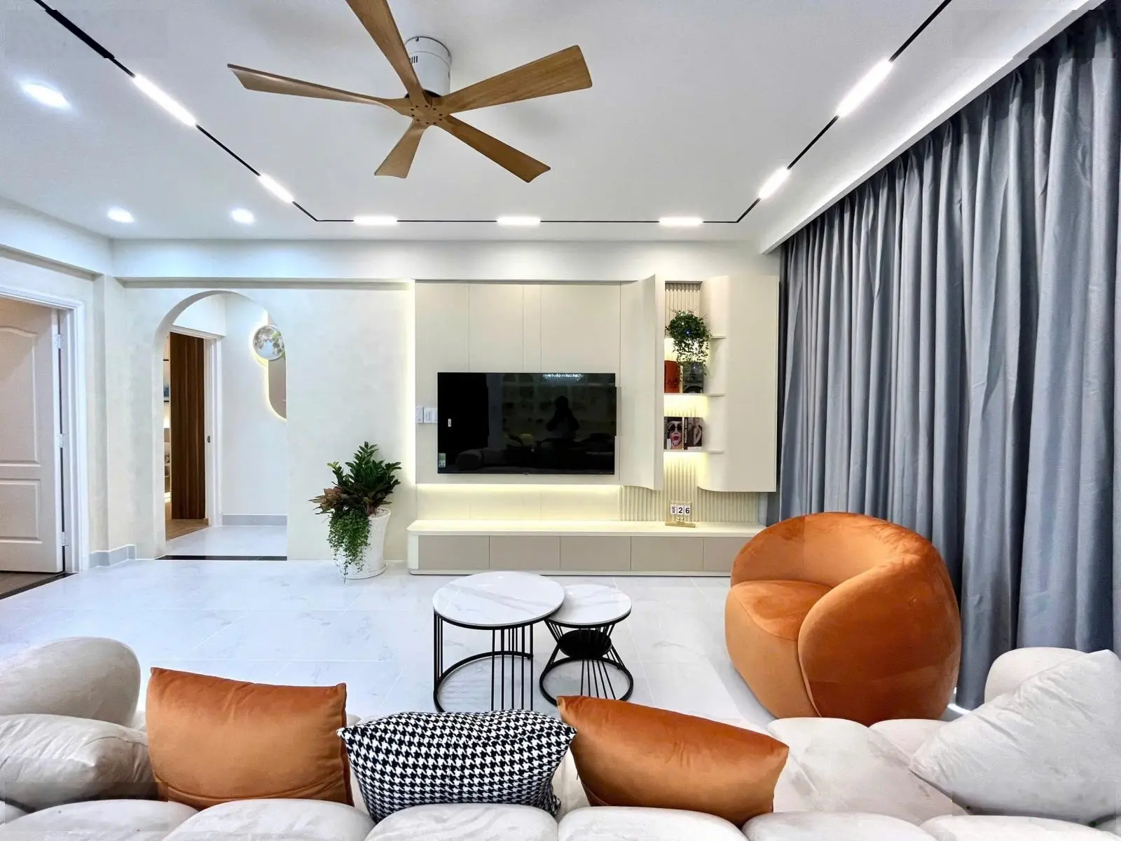 Bán căn hộ 130.1m2 3PN, 2WC nội thất mới đẹp gần trường Đinh Thiện Lý, sổ mới công chứng trong ngày