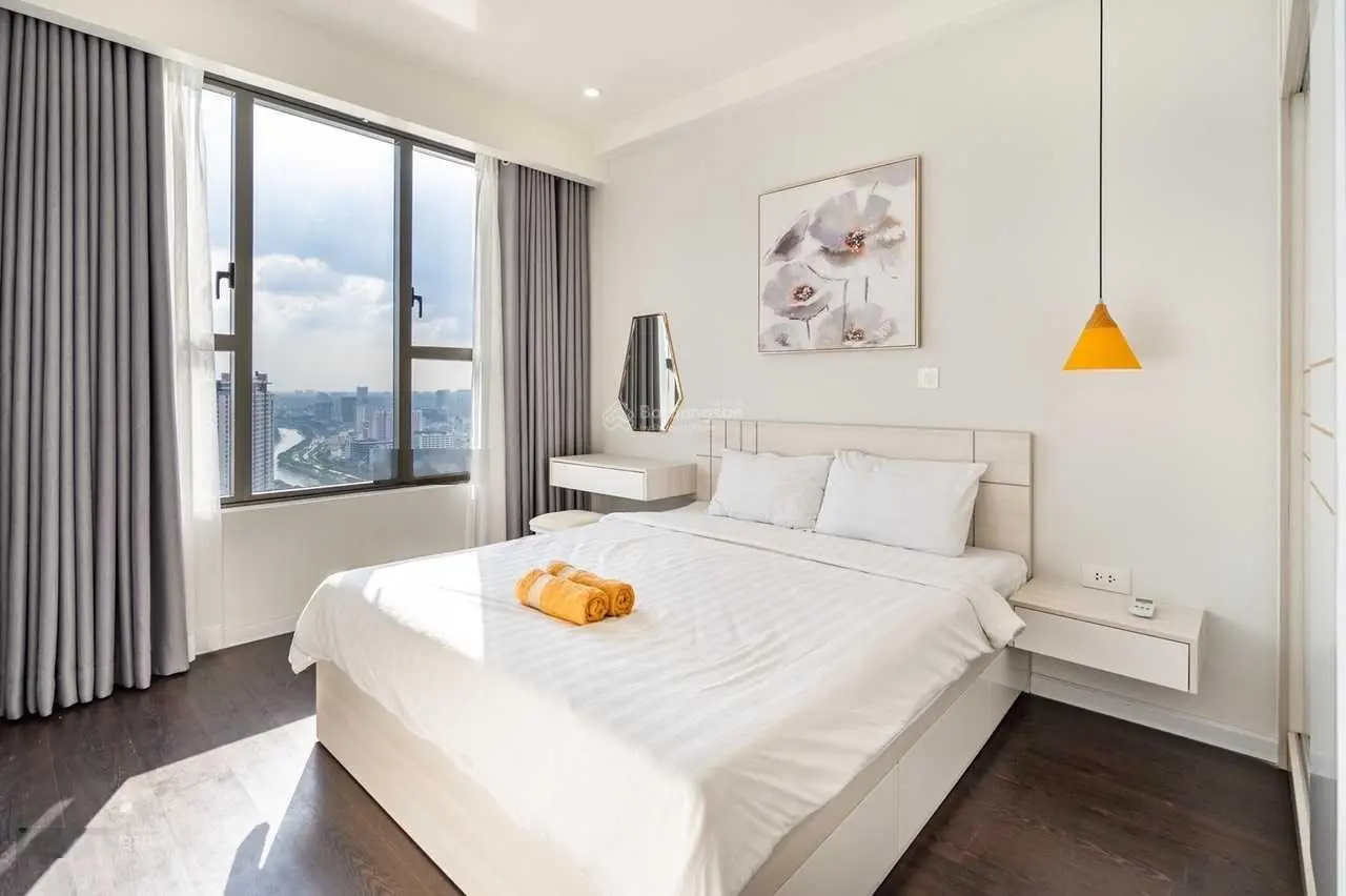Bán căn hộ The Tresor, 3PN, 2WC, 93m2, căn góc, full nội thất, giá: 7 tỷ 5, liên hệ: 0908 435 ***