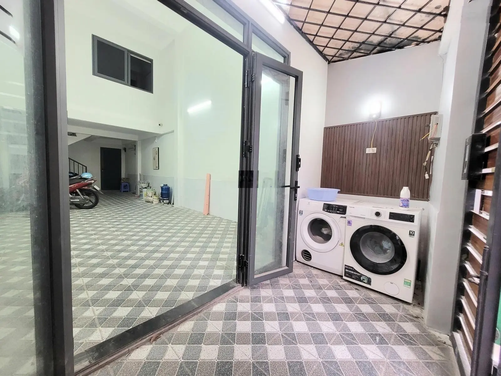 CHDV dòng tiền ổn định 30triệu/tháng 4tầng 7PN 7WC 4x18m Thống Nhất P11 Gò Vấp