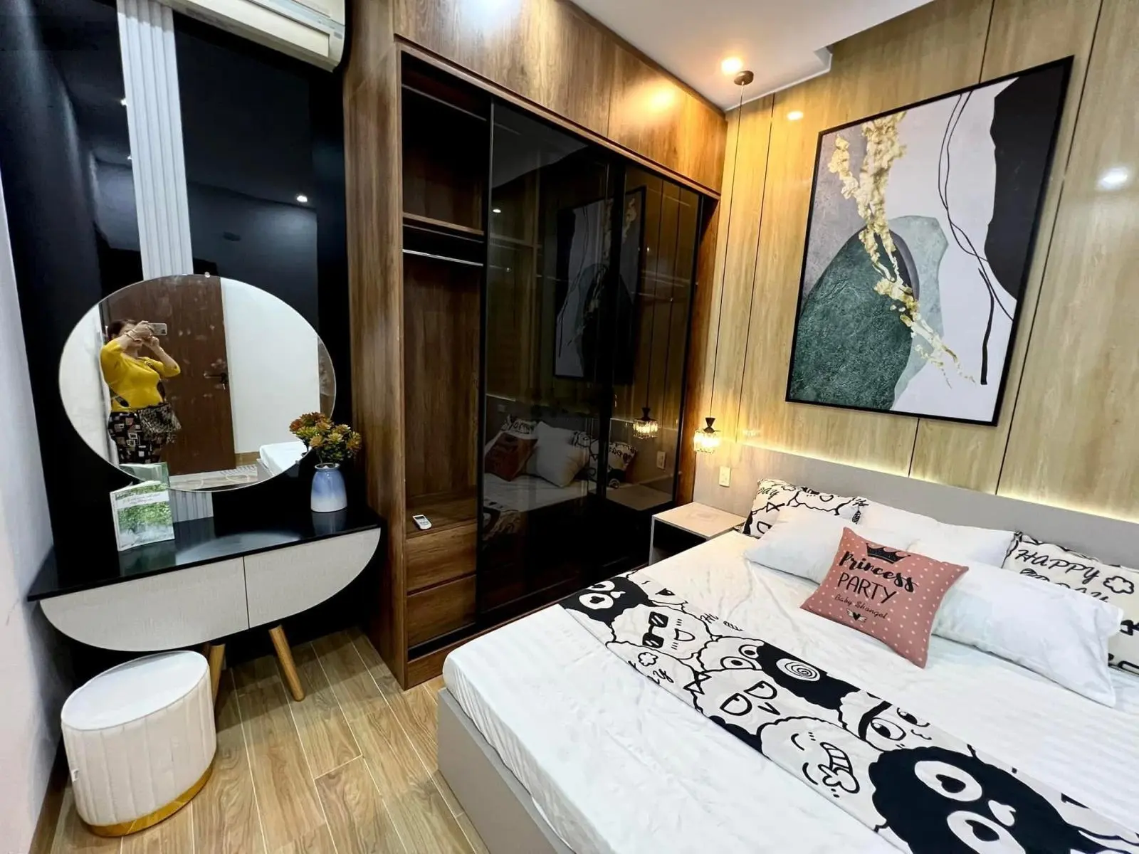 Nhà 3 tầng đường Đặng Huy Tá /Hoàng Thị Loan, biển Nguyễn Tất Thành