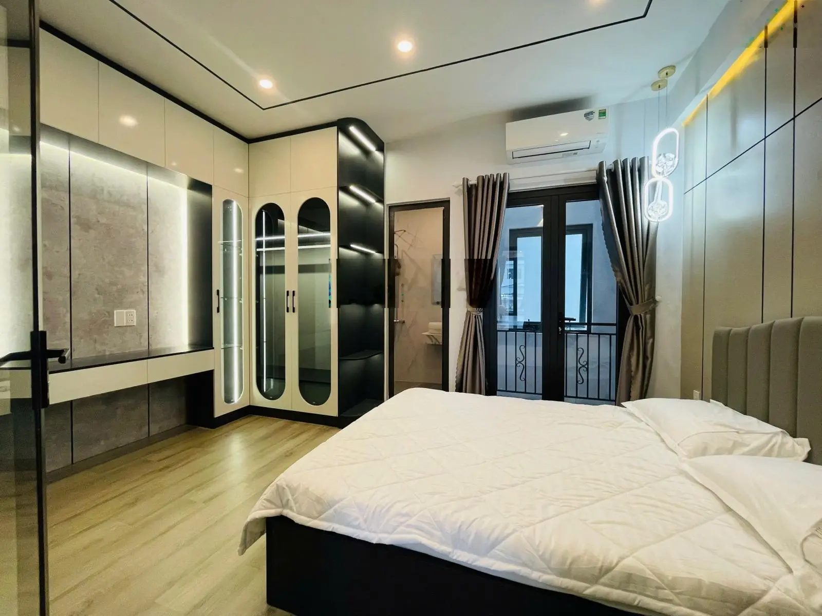 Bán Nhà Tân Cổ Điển Dương Đức Hiền, Gần Biển Nguyễn Tất Thành, Đà Nẵng