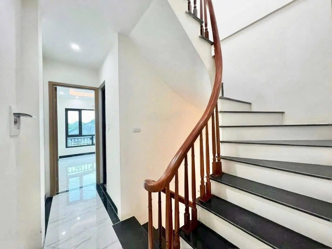 Hot! Bán nhà sau Lê Trọng Tấn - Dương Nội-Hà Đông, gần đường 72. Nhà tặng full nội thất giá 3,x tỷ