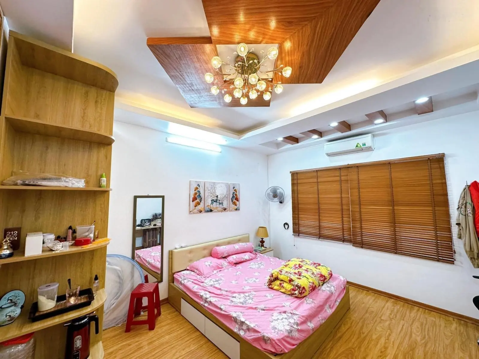 Bán nhà ngõ 210 Võ Chí Công - Tây Hồ - ngõ thông - ô tô - full nội thất - 2 mặt thoáng