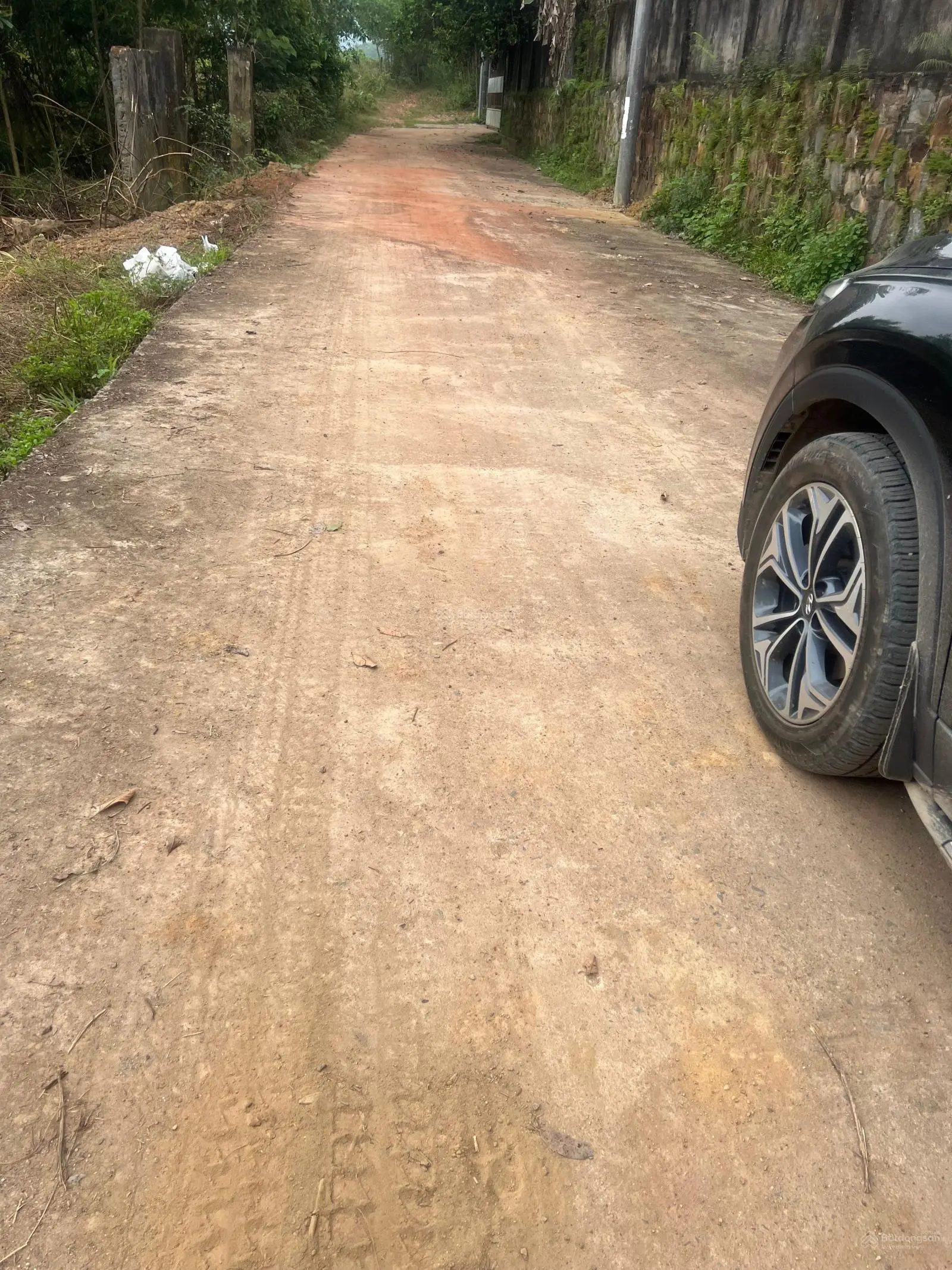 900m2 có 180m2 đất ở giá 4.5 tỷ đường 5m cách DT 602, ủy ban xã Hòa Ninh chỉ 200m