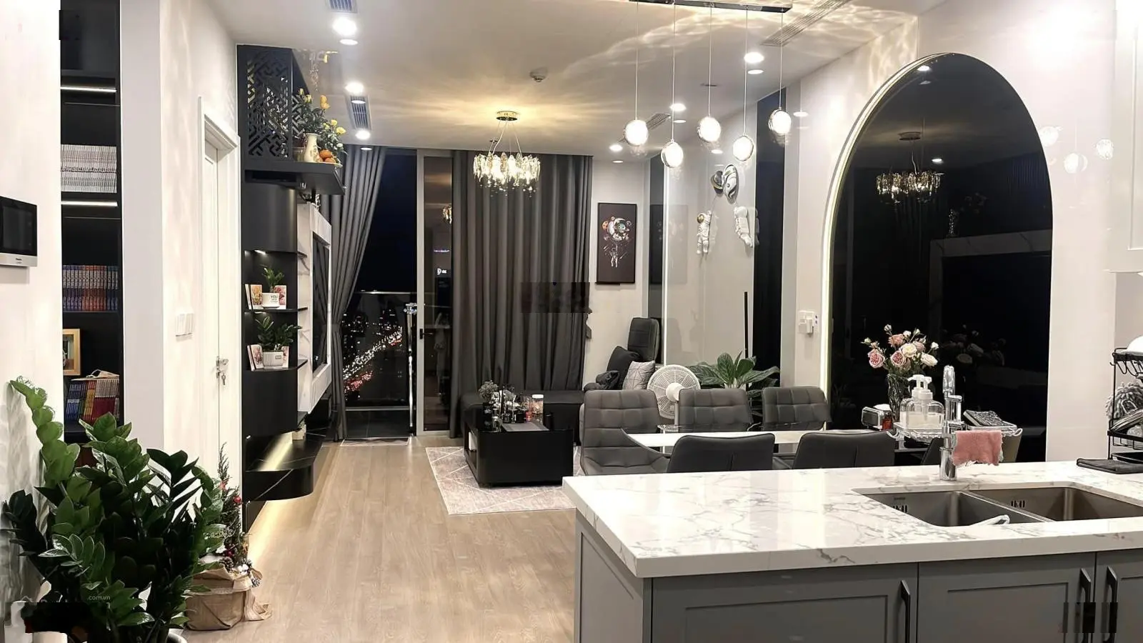 Bán căn hộ chung cư Viện Chiến Lược đường Tú Mỡ 135m2 , thiết kế 3 ngủ , 2 wc . Lh : 0971 405 ***