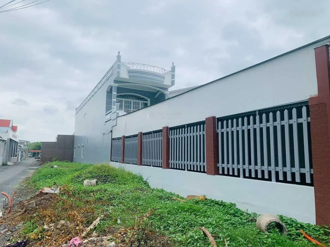 BÁN GẤP TRẢ NỢ 233M2 THỔ CƯ Góc @ mặt tiền QUỐC LỘ 50 ĐÔ THỊ CẦN GIUỘC