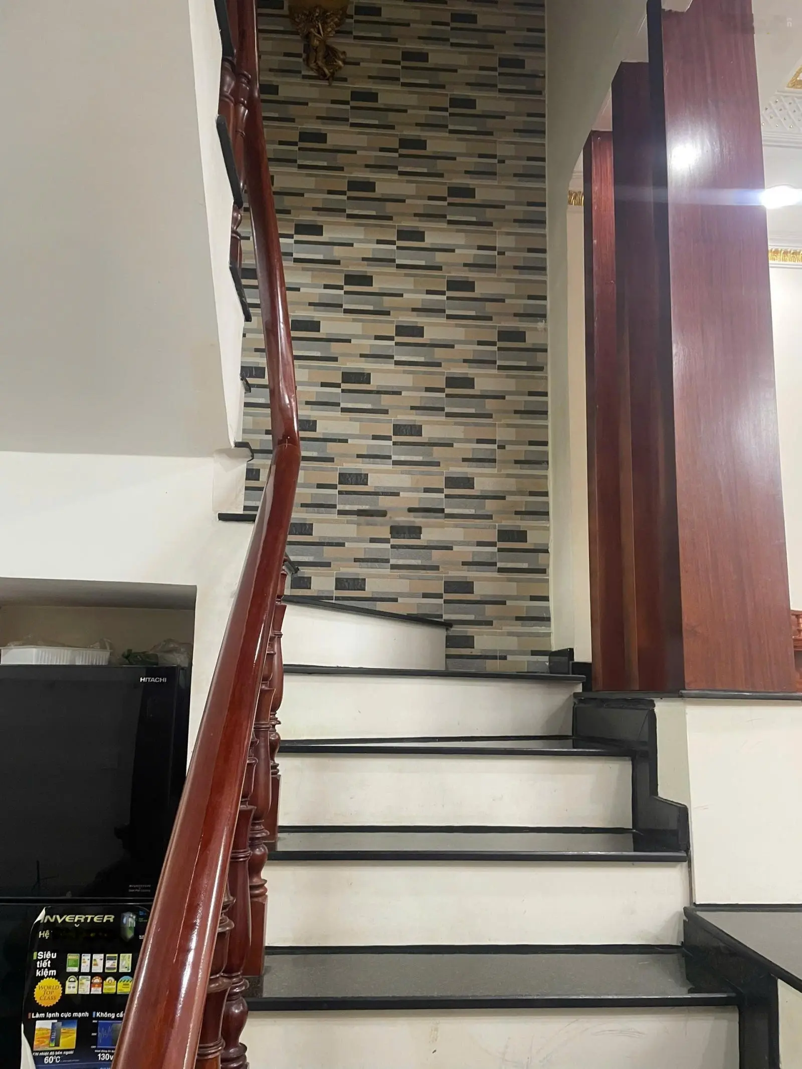 Bán nhà 1t2l xịn xò, hẻm 5m, dân trí cao, sát trường cđct. lh: 0974287207 em yến để được hỗ trợ