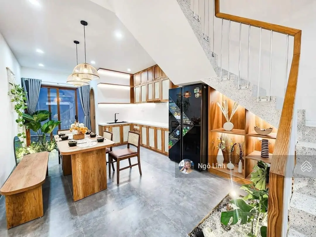 Mặt tiền phố ẩm thực! Phan Xích Long, P2, Phú Nhuận. DT: 50m2, KC: 6 tầng, 22.5 tỷ, gọi 0909 085 ***