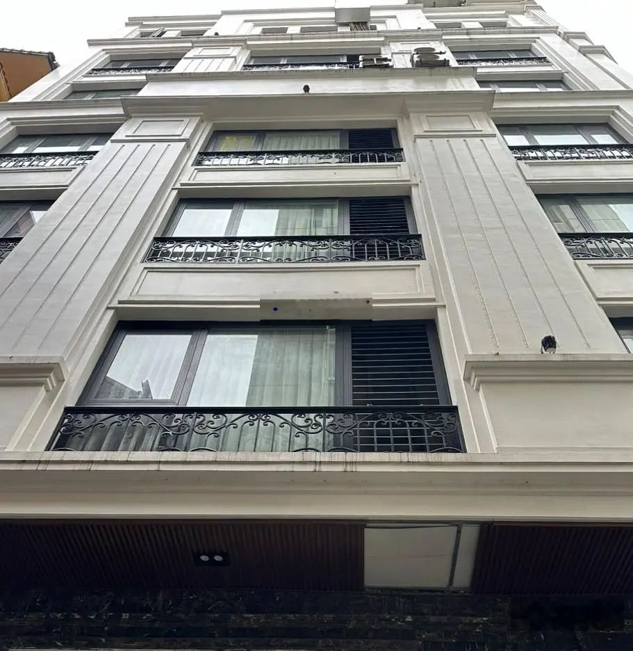 Bán nhà mặt phố Trần Kim Xuyến-Yên Hòa-60m2-4 tầng-Mặt tiền 5.5m-Vỉa hè-Ôtô tránh-Khu vip-27.5 tỷ