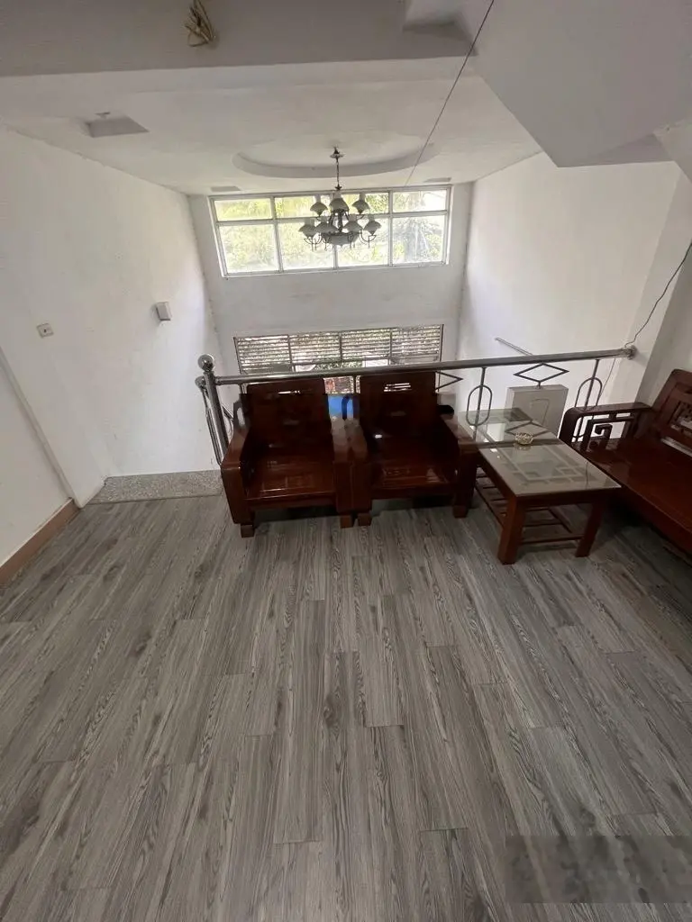 Hót hít Bồ Đề 62m2, thanh quản tốt, ô tô đỗ trước cửa nhà, an ninh đản bảo