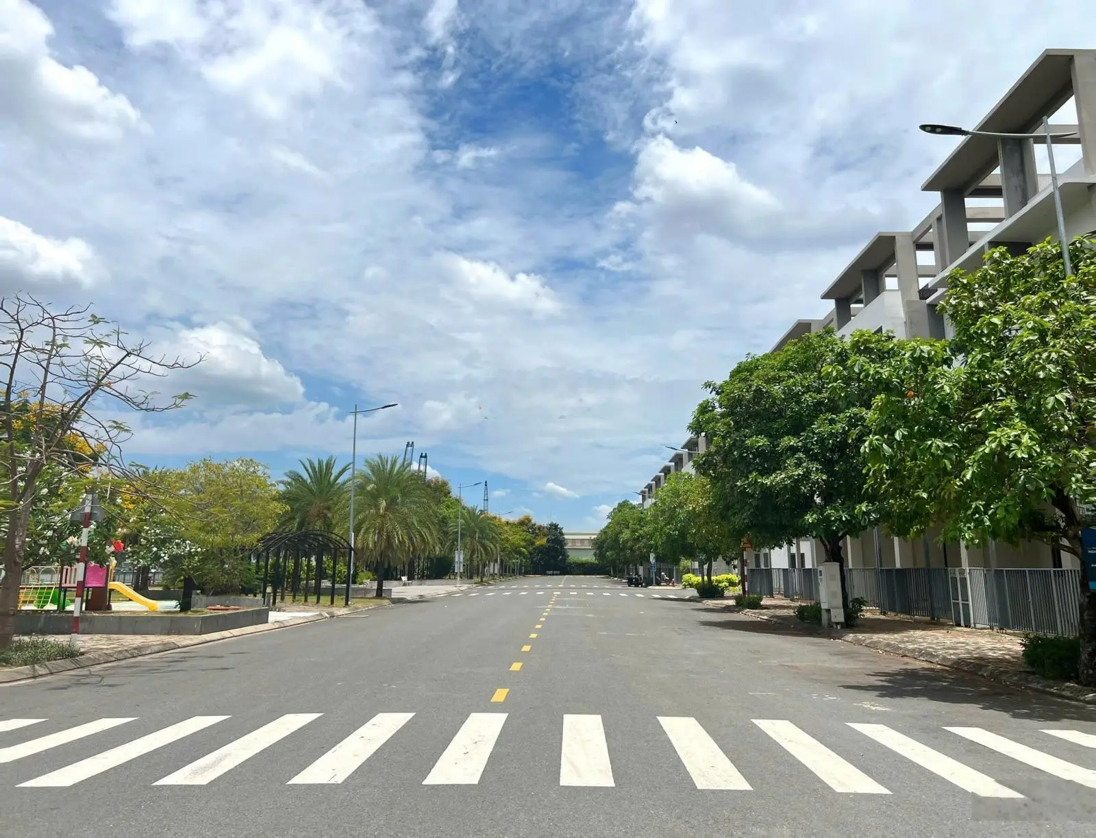 Nhà phố Cao Cấp The Pearl Riverside - Sở hữu Bến Du Thuyền nội khu đẳng cấp, cam kết thuê 30tr/th