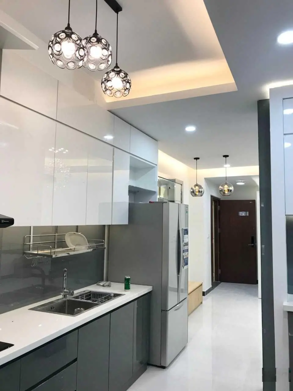 Bán 75m2 2PN2WC FULL NT 2ty410 hổ trợ vay 70% tại ĐỨC KHẢI Quận 7 alo em xem nhà 0869 902 ***