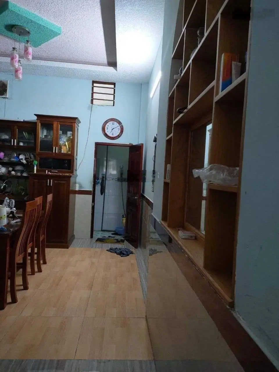Nhà trệt lầu khu dân cư Thuộc Tân Đông Hiệp đường rộng 8m. Giá 2 tỷ 950