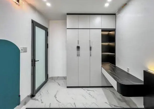 Bán nhà Đường Hoa Lan, Phường 7, Phú Nhuận DT 48m2. SHR, pháp lí chuẩn. Giá 2,2 tỷ