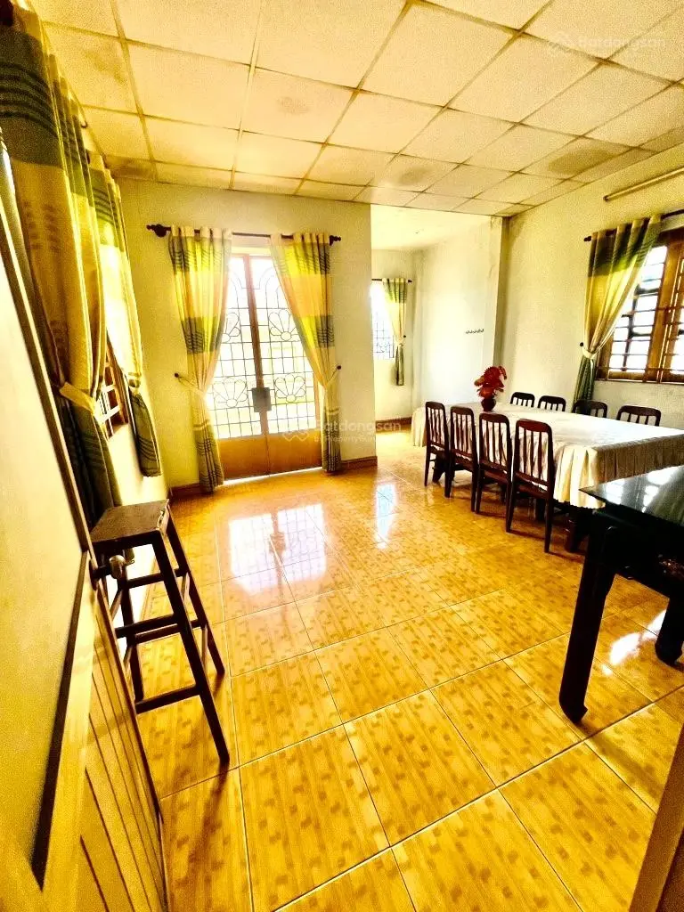 Chủ nhiệt bán gấp biệt thự sân vườn 2 tầng - 4 mặt tiền - ngay trung tâm Hiệp Bình Phước, Thủ Đức
