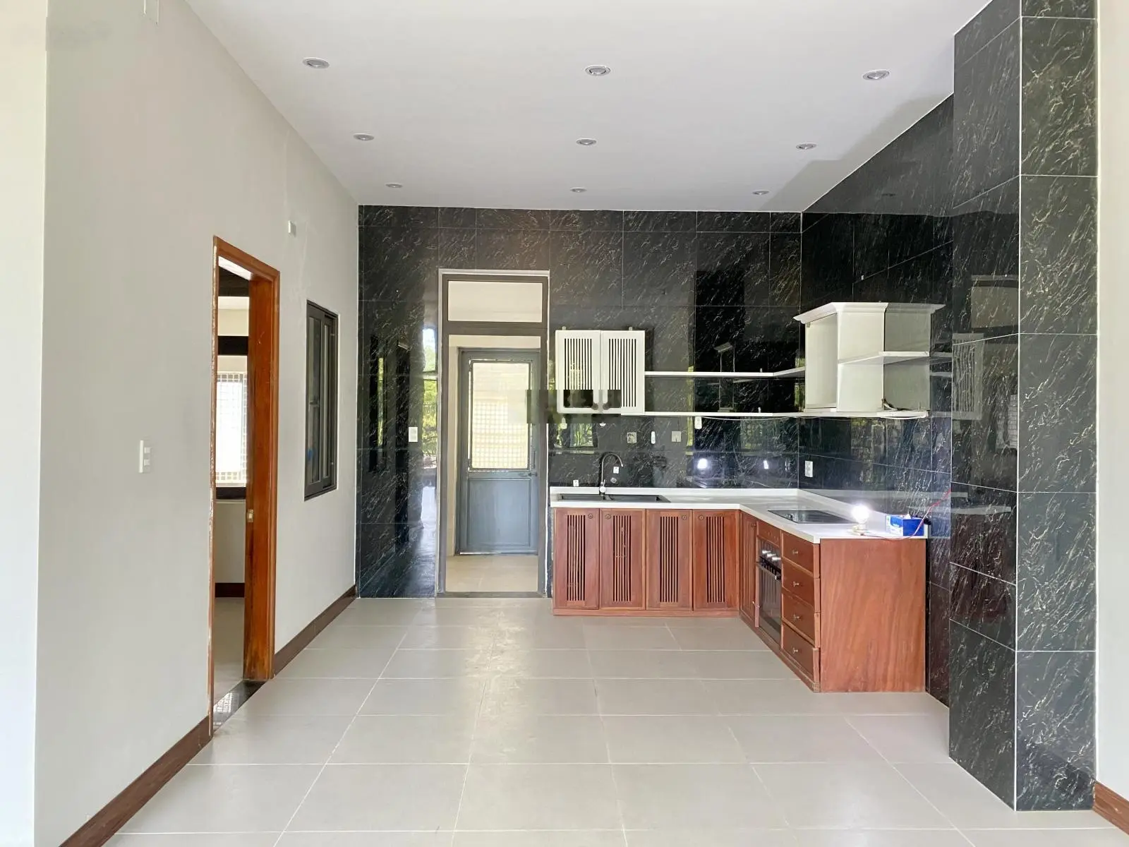 Nhà 3,5 tầng An Cựu City mặt tiền đường số 10. View công viên, cạnh Aeon Mall
