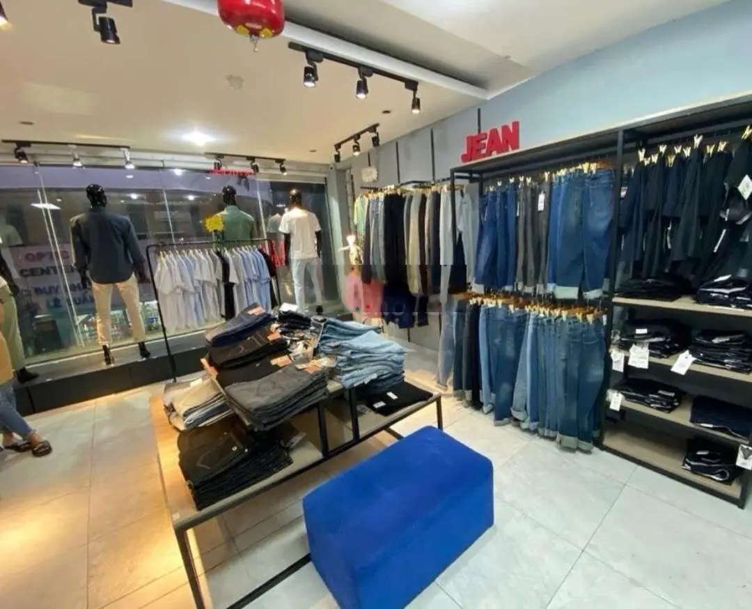 Nhà 3 tầng,ngay góc ngã 4 Lê Duẩn và Ngô Gia Tự Vị trí đắc địa_ ngang 6,2m,dòng tiền 30tr/1 tháng