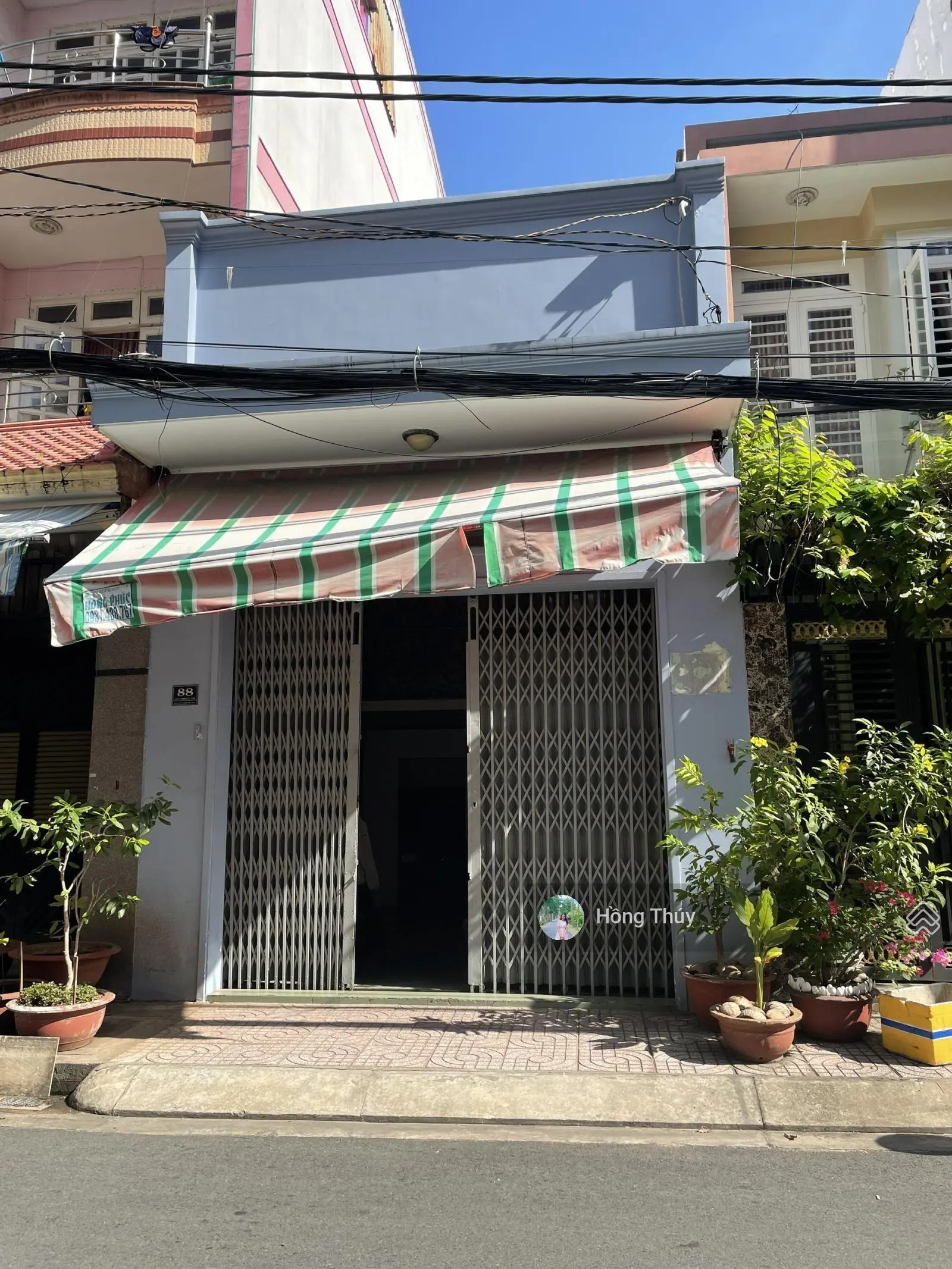(Hot)! Bán nhà Hoàng Hoa Thám ngay nhà ga T3, khuôn đất 5x24 cấp bốn giá rẻ chỉ 108tr/m2 (LH Thúy)