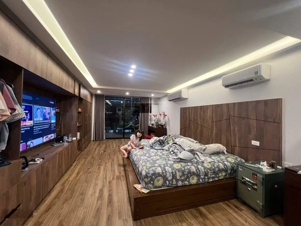 Hot! Giáp Hồ Tây - Lạc Long Quân 100m2 - 6T thang máy - gara ô tô - kinh doanh - nhà mới. Giá 22tỷ