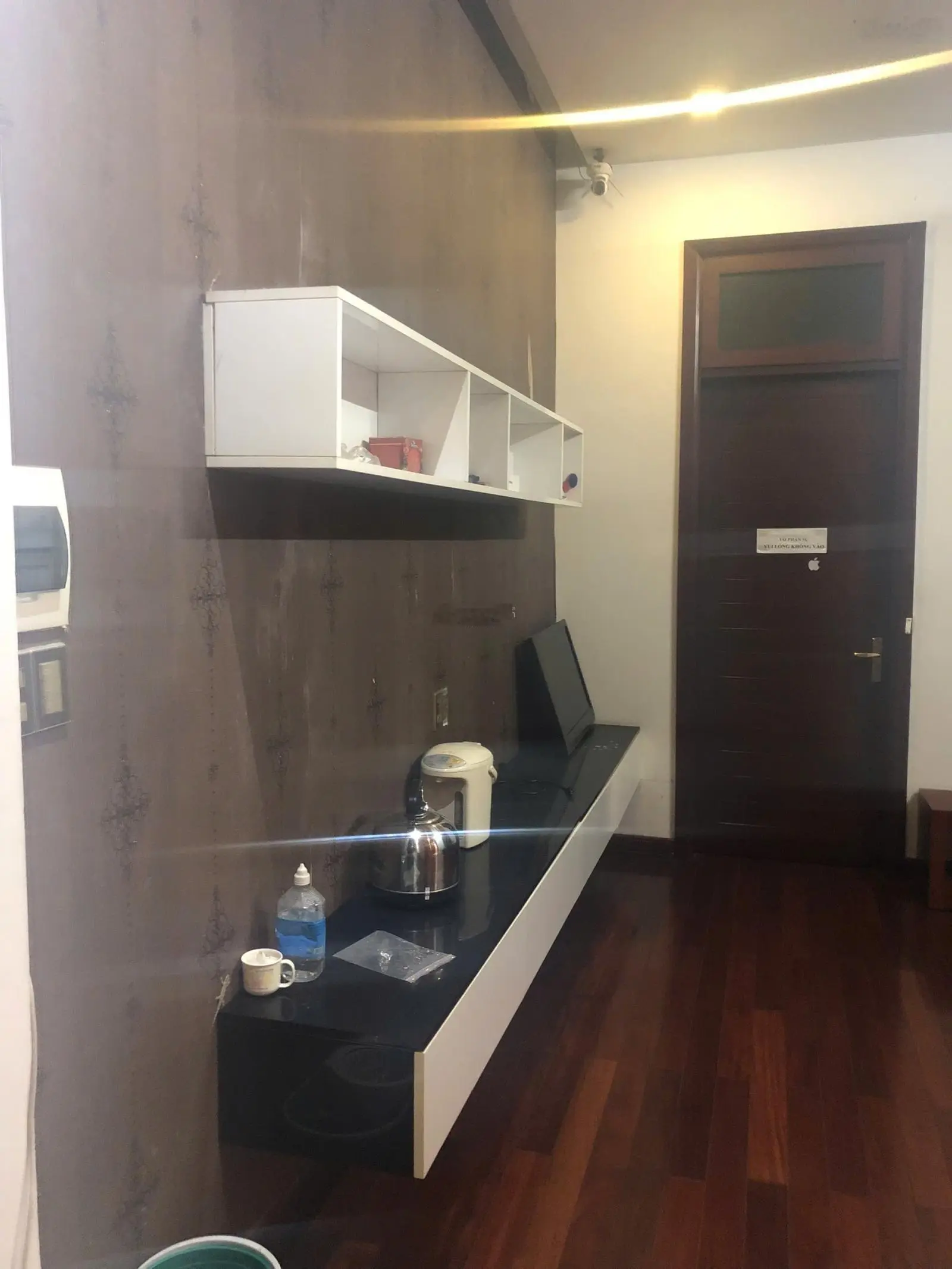 Bán nhà 4 tầng mặt tiền Nguyễn Hữu Thọ