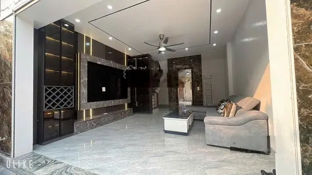 Bán nhà đàm quang trung, 5 tầng mới đẹp,diện tích 40m,6 tầng.măt tiền 5m.giá 8.x tỷ .ô tô đỗ cửa .