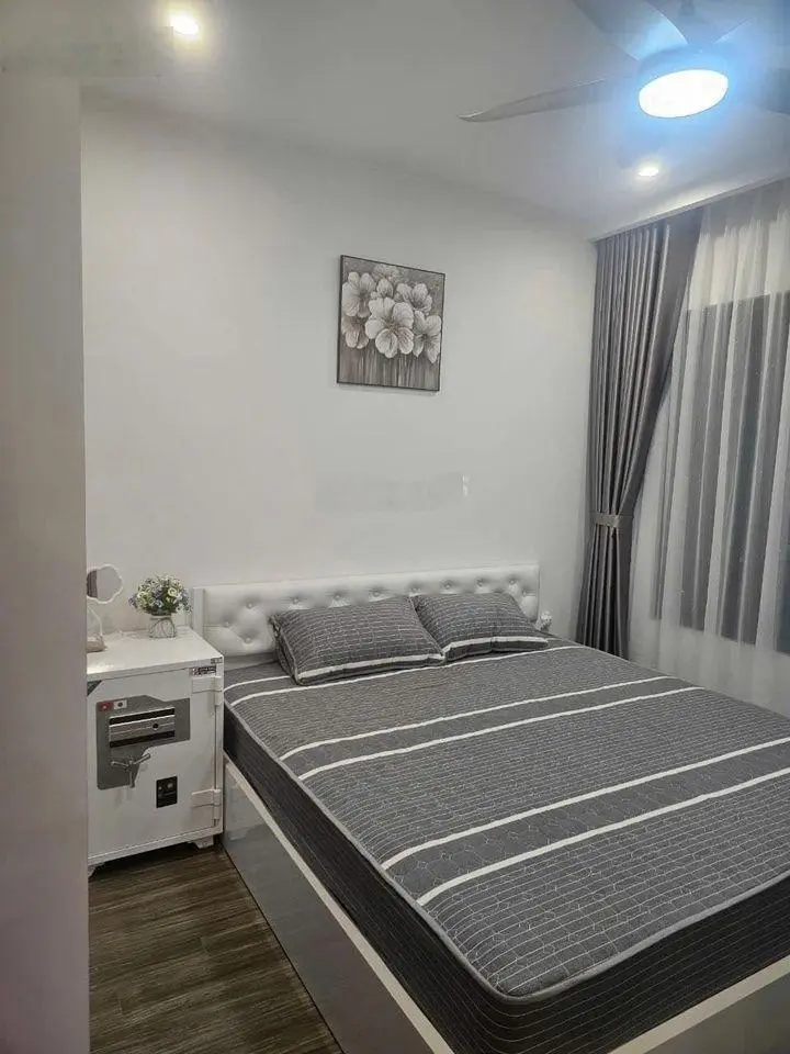 Chủ cần tiền bán gấp CH 3PN, 90m2, chung cư mặt Lê Văn Lương giá tốt gần 6 tỷ