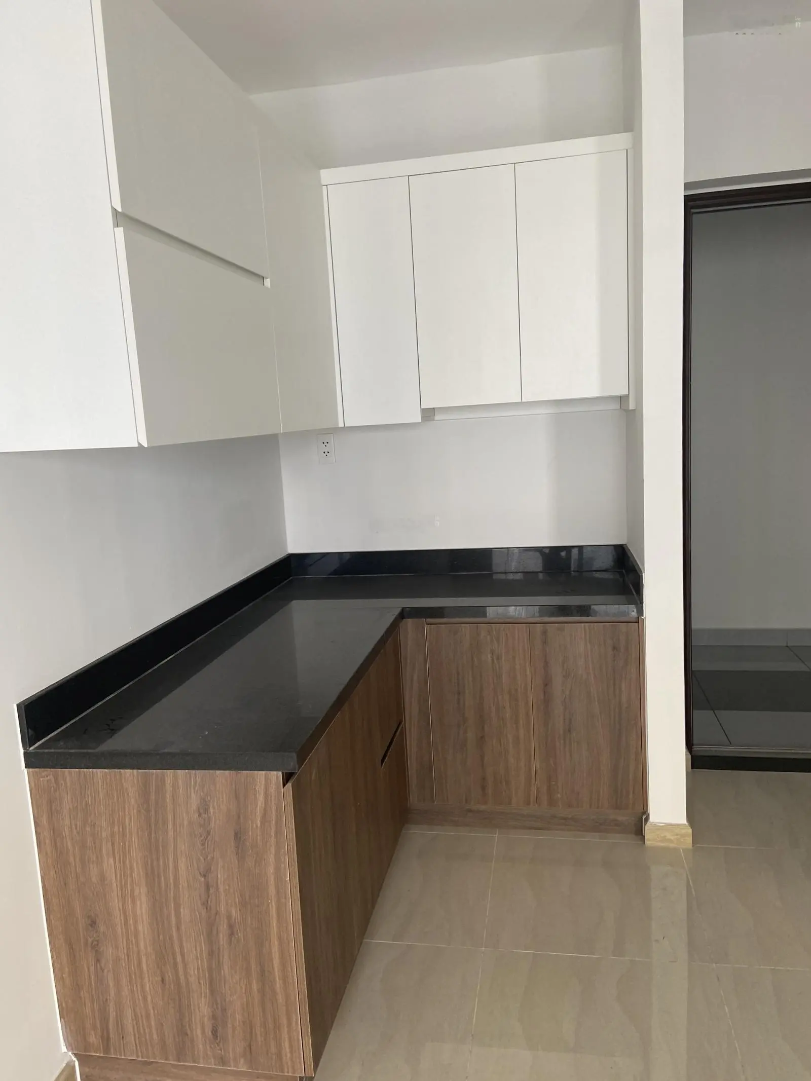 Chủ cần bán căn 2PN 1WC - Bcons Garden - giá 1 tỷ 360 bao trọn thuế phí. Sổ riêng công chứng ngay